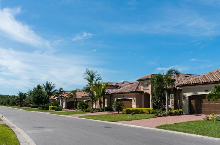 Fixed-Rate vs. Adjustable-Rate Mortgage (ARM): The Real Difference